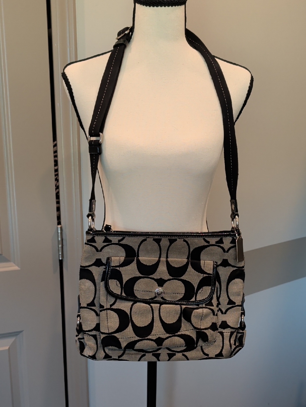 Coach Black & Beige Signature Jacquard Crossbody Bag
